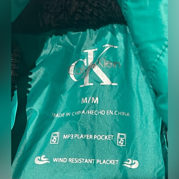 Calvin Klein Casual Wind Resistant placket Green Vest Women’s Size M - Picture 6 of 9